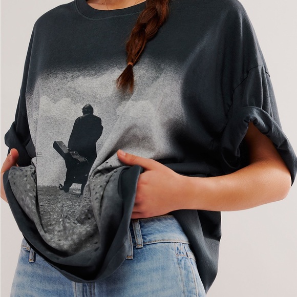 Daydreamer Johnny Cash Tee - Picture 3 of 3
